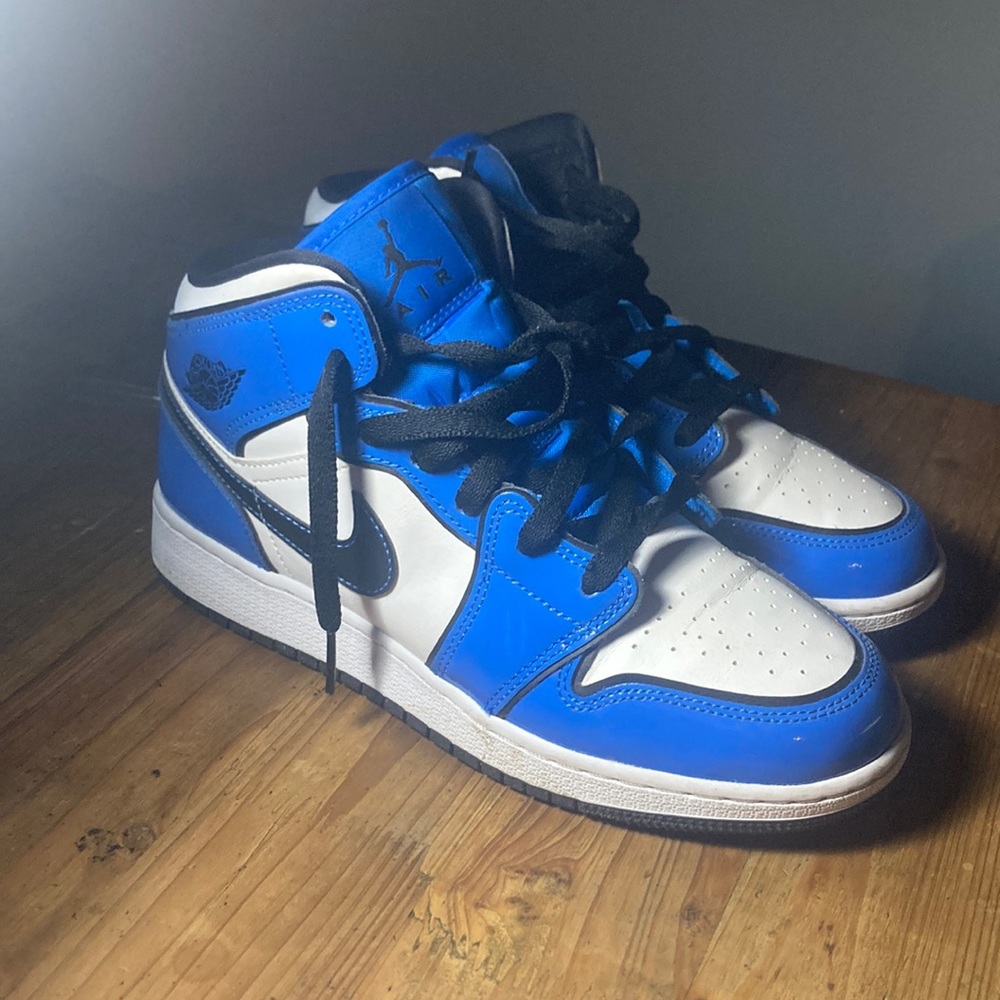Jordan 1’s Mid single blue